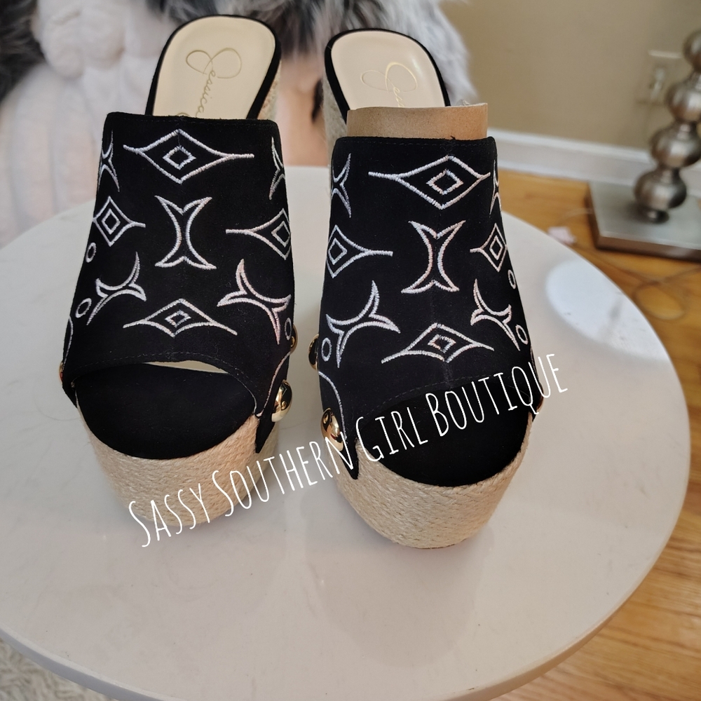 🆕⭐ Jessica Simpson suede black white embroidered wedges - Picture 6 of 15
